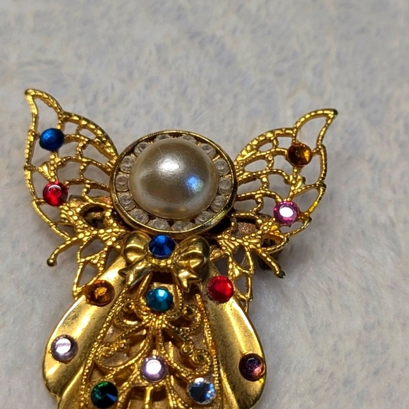 Vintage Goldtone and Rhinestone Angel Christmas Brooche - Picture 3 of 9